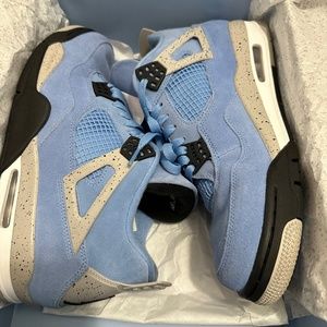 Jordan 4 University blue